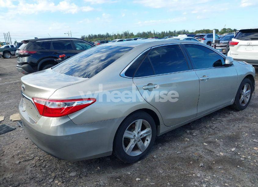 Photo 4 of 2016 Toyota Camry LE (VIN 4T4BF1FK1GR530682)