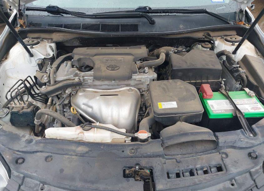 Photo 10 of 2016 Toyota Camry LE (VIN 4T4BF1FK1GR532898)