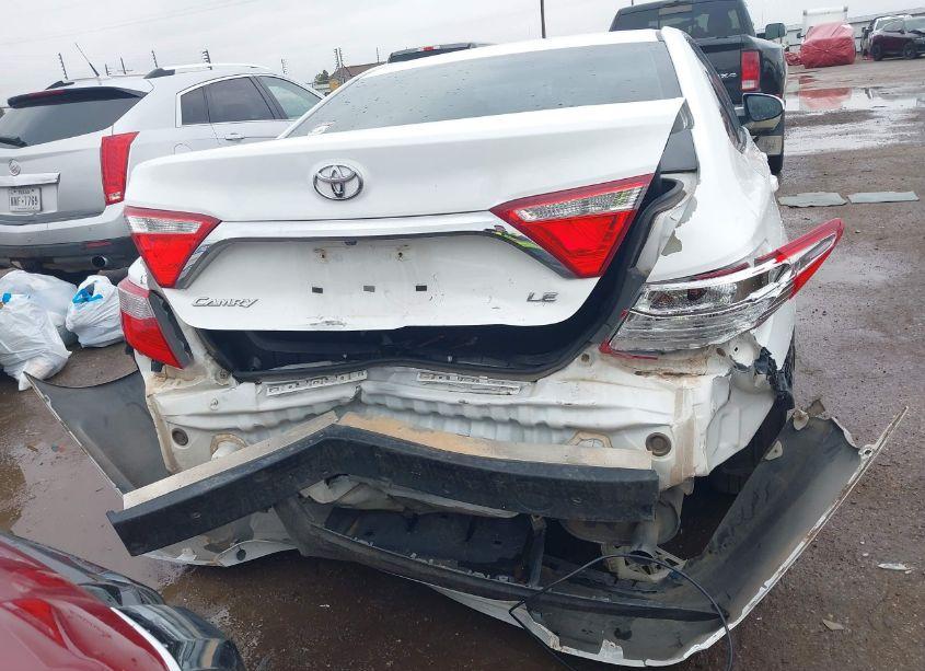 Photo 16 of 2016 Toyota Camry LE (VIN 4T4BF1FK1GR532898)