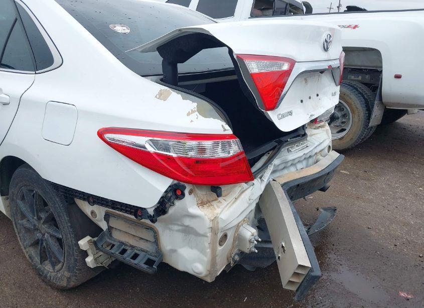 Photo 6 of 2016 Toyota Camry LE (VIN 4T4BF1FK1GR532898)