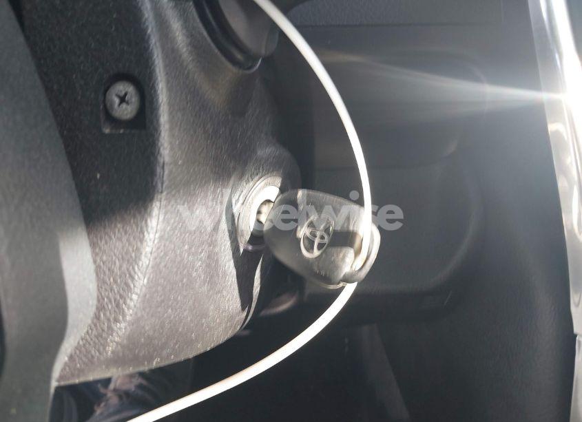 Photo 11 of 2016 Toyota Camry LE (VIN 4T4BF1FK1GR536675)