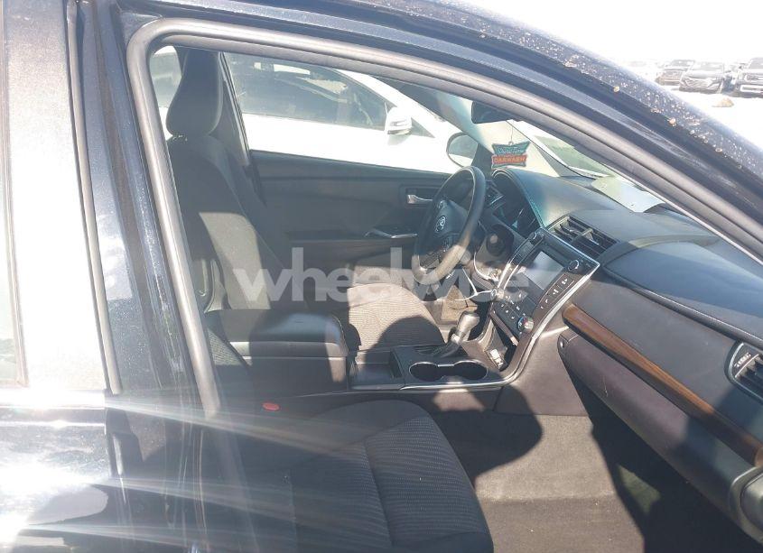 Photo 5 of 2016 Toyota Camry LE (VIN 4T4BF1FK1GR536675)