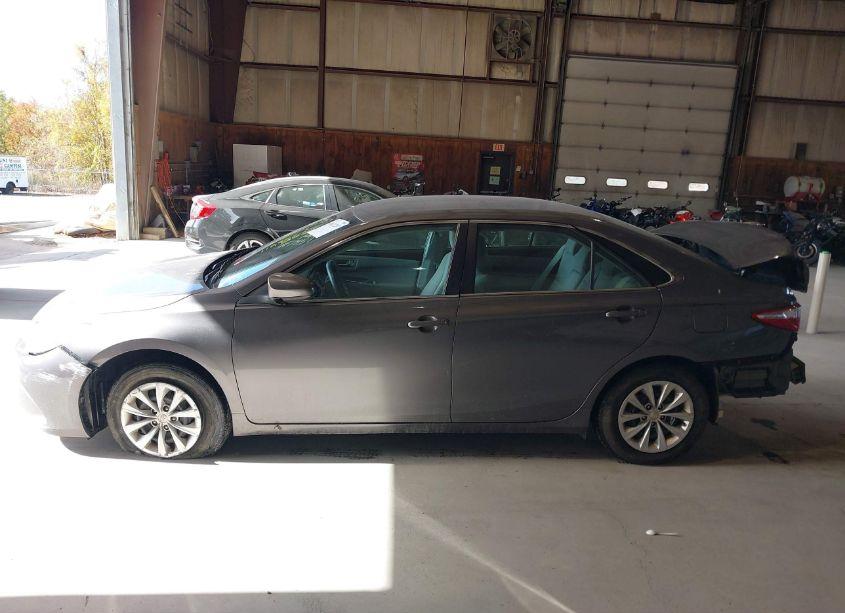 Photo 14 of 2016 Toyota Camry LE (VIN 4T4BF1FK1GR557851)