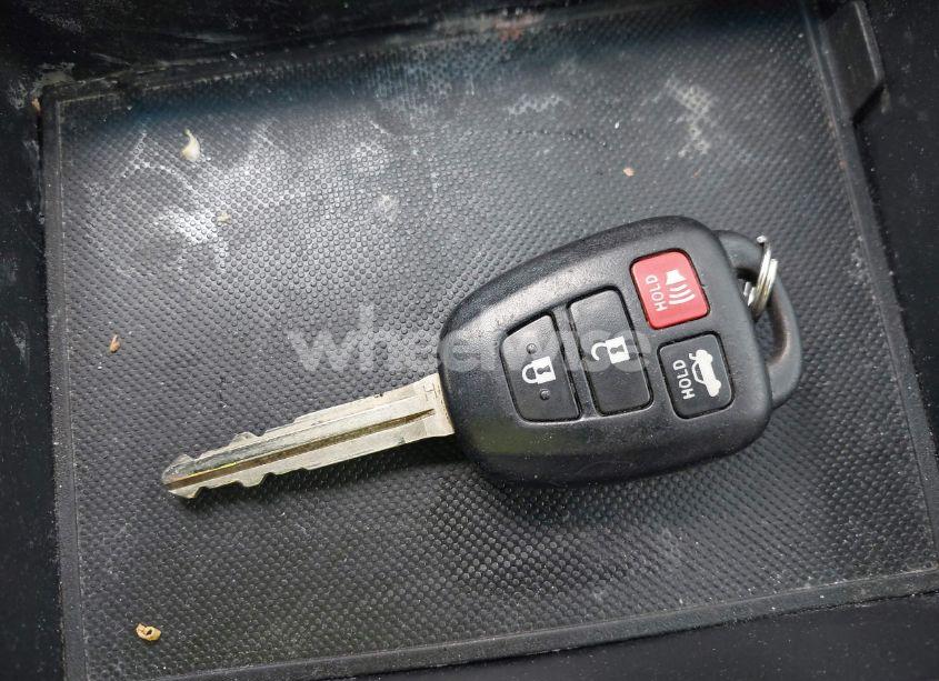 Photo 11 of 2016 Toyota Camry LE (VIN 4T4BF1FK1GR562175)