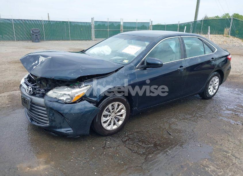 Photo 2 of 2016 Toyota Camry LE (VIN 4T4BF1FK1GR562175)
