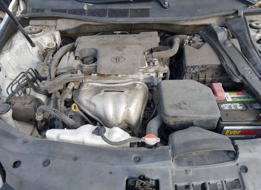 Photo 10 of 2016 Toyota Camry LE (VIN 4T4BF1FK1GR562192)