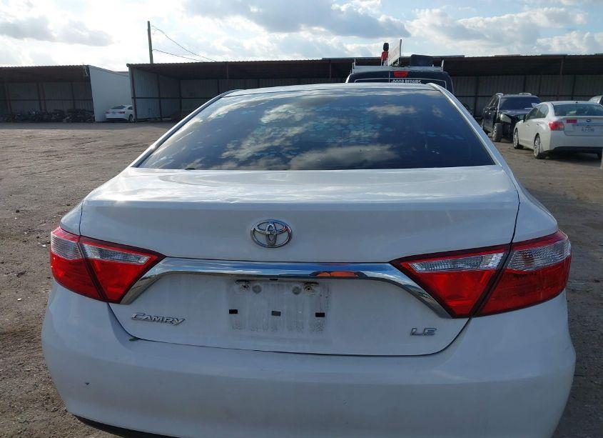 Photo 16 of 2016 Toyota Camry LE (VIN 4T4BF1FK1GR562192)