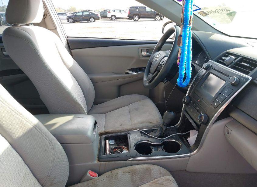 Photo 5 of 2016 Toyota Camry LE (VIN 4T4BF1FK1GR562192)