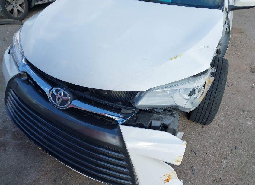 Photo 6 of 2016 Toyota Camry LE (VIN 4T4BF1FK1GR562192)