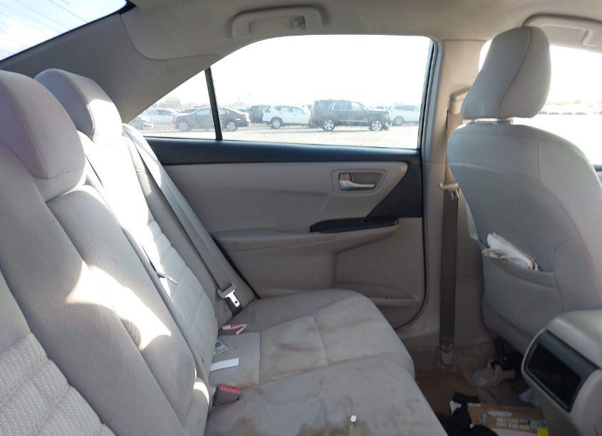 Photo 8 of 2016 Toyota Camry LE (VIN 4T4BF1FK1GR562192)