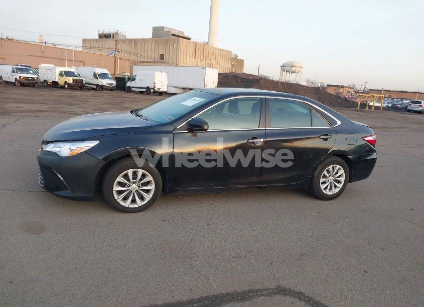 Photo 14 of 2016 Toyota Camry LE (VIN 4T4BF1FK1GR564749)