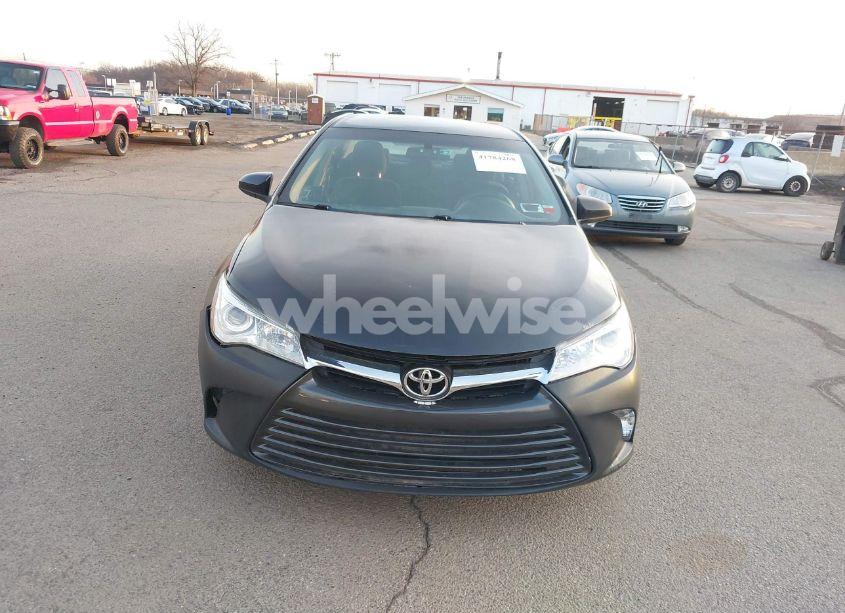 Photo 6 of 2016 Toyota Camry LE (VIN 4T4BF1FK1GR564749)