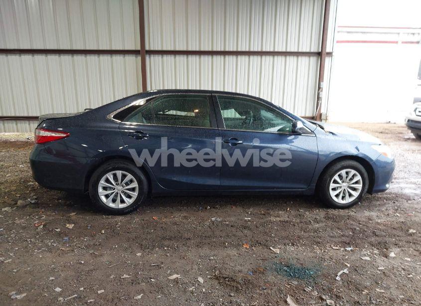 Photo 13 of 2016 Toyota Camry LE (VIN 4T4BF1FK1GR573709)