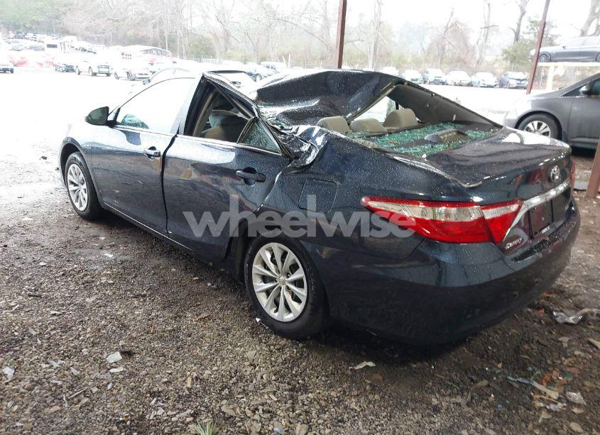 Photo 3 of 2016 Toyota Camry LE (VIN 4T4BF1FK1GR573709)