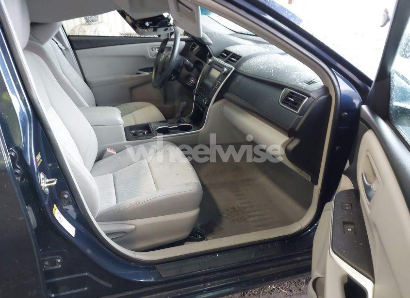 Photo 5 of 2016 Toyota Camry LE (VIN 4T4BF1FK1GR573709)