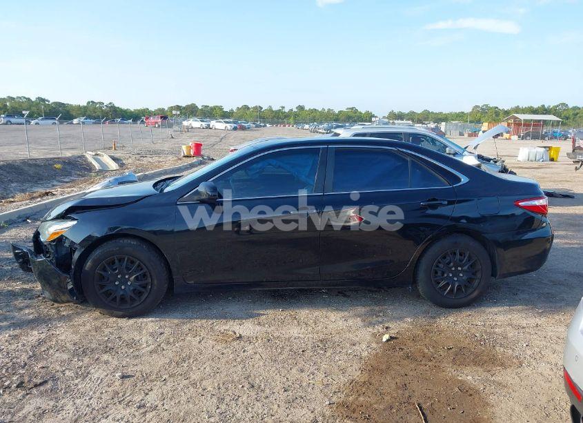 Photo 15 of 2016 Toyota Camry LE (VIN 4T4BF1FK1GR574732)