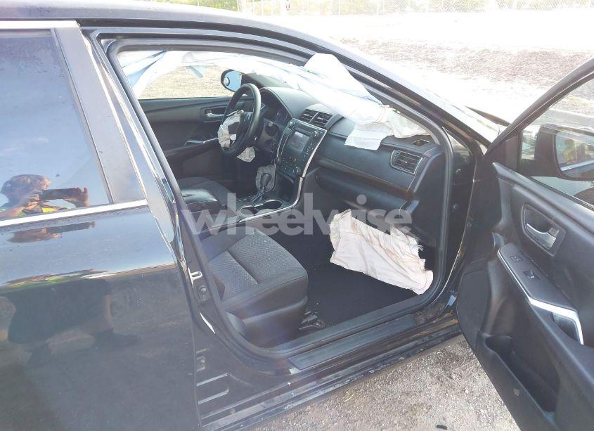 Photo 5 of 2016 Toyota Camry LE (VIN 4T4BF1FK1GR574732)