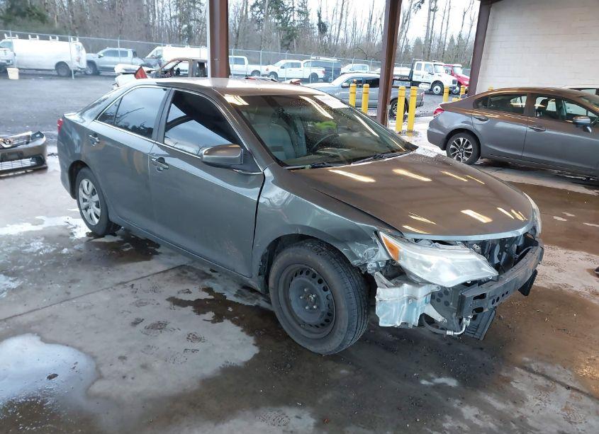 2012 Toyota Camry L (VIN 4T4BF1FK2CR160336) main photo