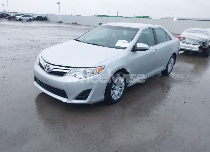 Photo 2 of 2012 Toyota Camry LE (VIN 4T4BF1FK2CR167920)