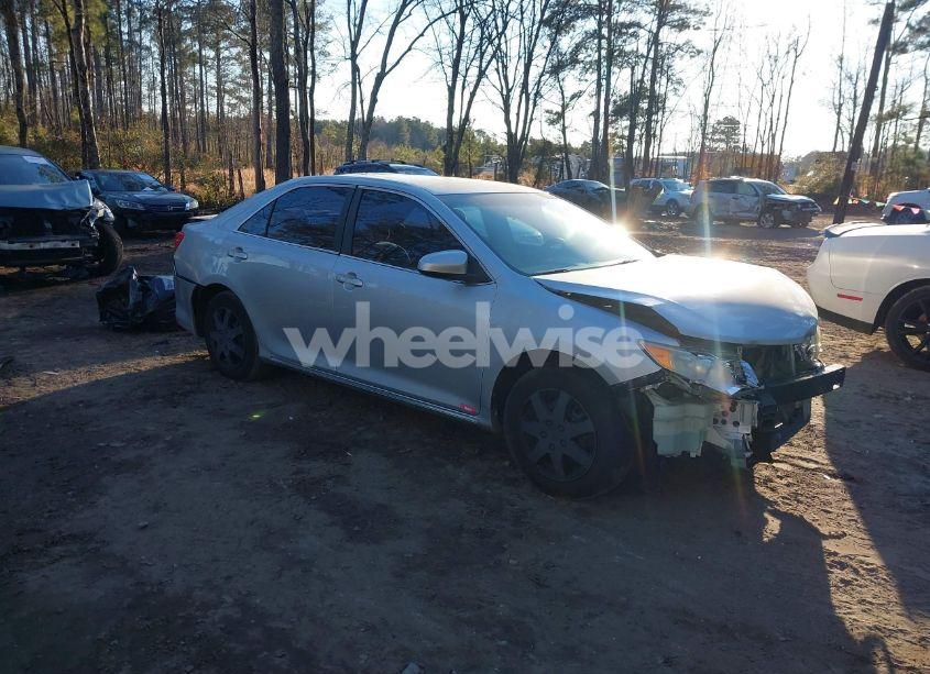 2012 Toyota Camry LE (VIN 4T4BF1FK2CR199847) main photo