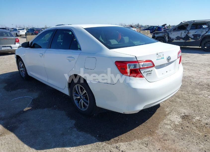 Photo 3 of 2012 Toyota Camry L (VIN 4T4BF1FK2CR212550)