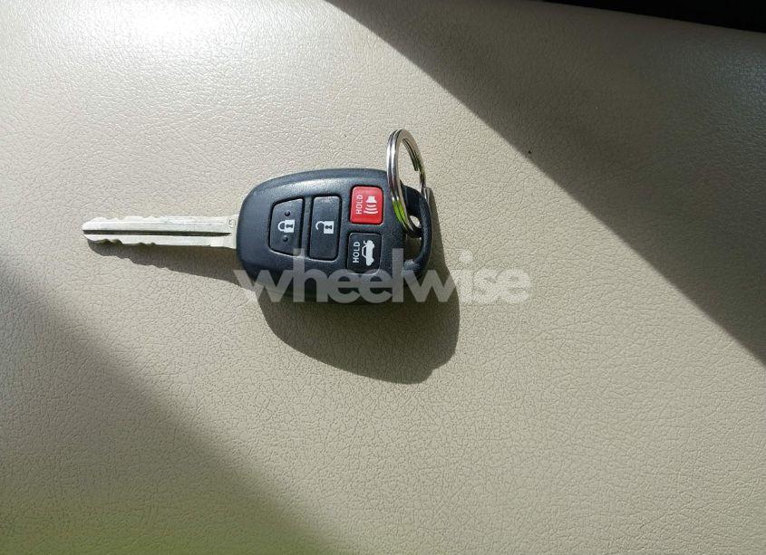 Photo 11 of 2012 Toyota Camry LE (VIN 4T4BF1FK2CR228831)