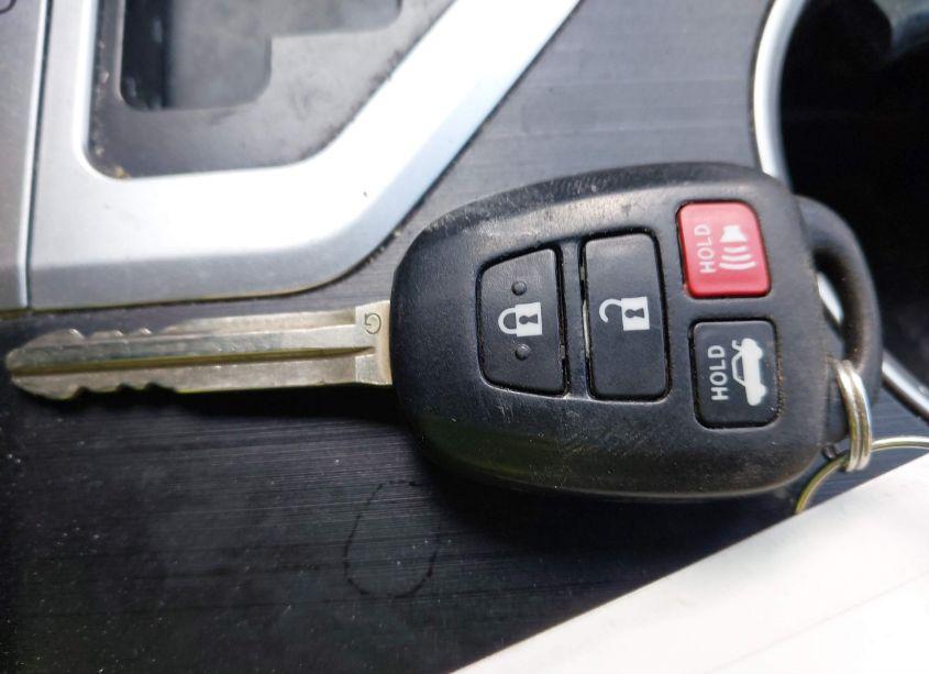 Photo 11 of 2012 Toyota Camry LE (VIN 4T4BF1FK2CR231194)