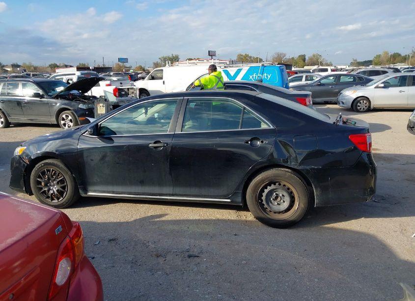 Photo 14 of 2013 Toyota Camry LE (VIN 4T4BF1FK2DR289551)