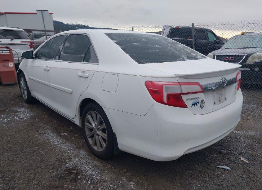 Photo 3 of 2013 Toyota Camry XLE (VIN 4T4BF1FK2DR290716)