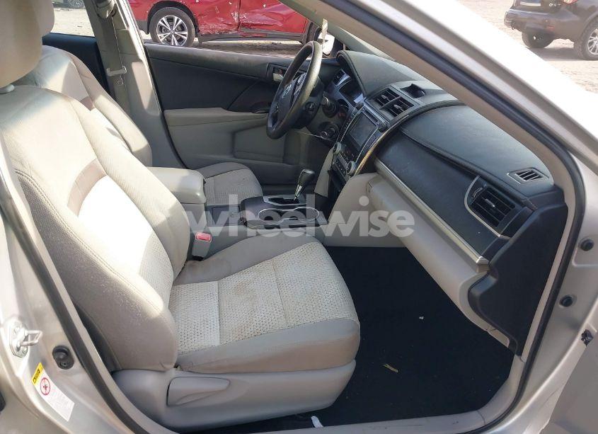 Photo 5 of 2013 Toyota Camry LE (VIN 4T4BF1FK2DR319714)