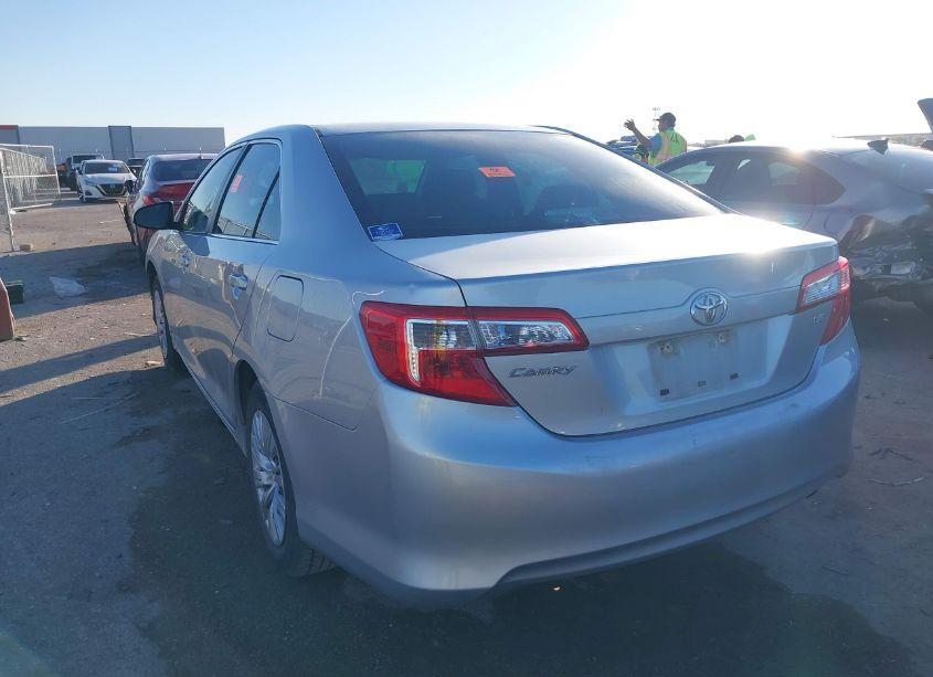 Photo 3 of 2013 Toyota Camry LE (VIN 4T4BF1FK2DR329725)