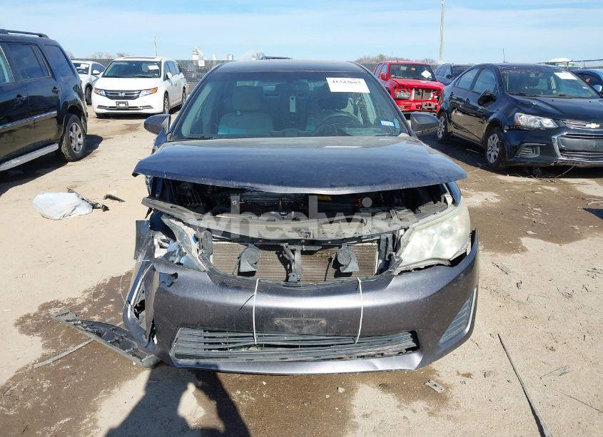 Photo 12 of 2014 Toyota Camry LE (VIN 4T4BF1FK2ER355209)