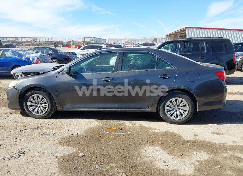 Photo 14 of 2014 Toyota Camry LE (VIN 4T4BF1FK2ER355209)