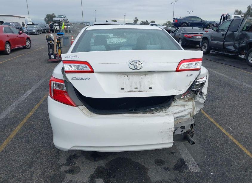 Photo 16 of 2014 Toyota Camry LE (VIN 4T4BF1FK2ER360295)