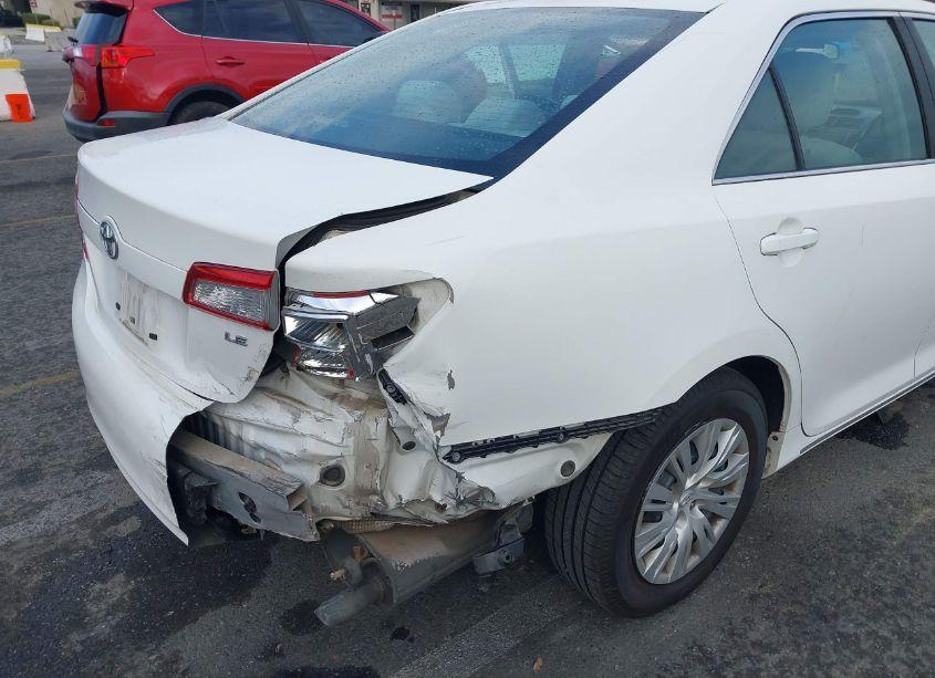 Photo 6 of 2014 Toyota Camry LE (VIN 4T4BF1FK2ER360295)