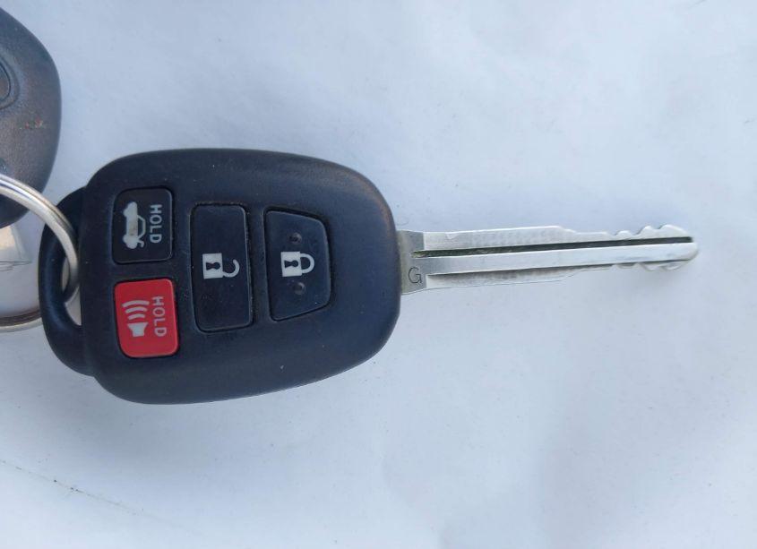 Photo 11 of 2014 Toyota Camry LE (VIN 4T4BF1FK2ER360605)