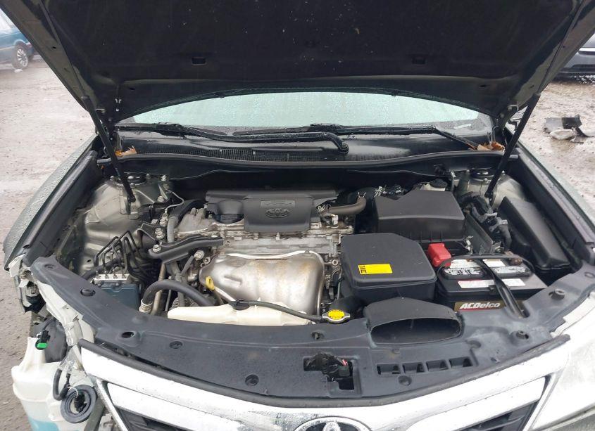 Photo 10 of 2014 Toyota Camry L/LE/SE/SE SPORT/XLE (VIN 4T4BF1FK2ER368302)