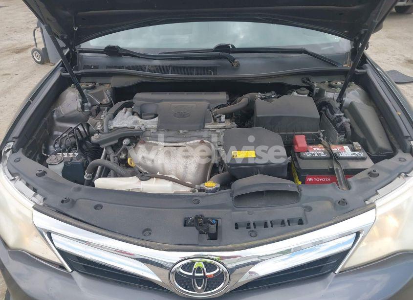 Photo 10 of 2014 Toyota Camry XLE (VIN 4T4BF1FK2ER396729)