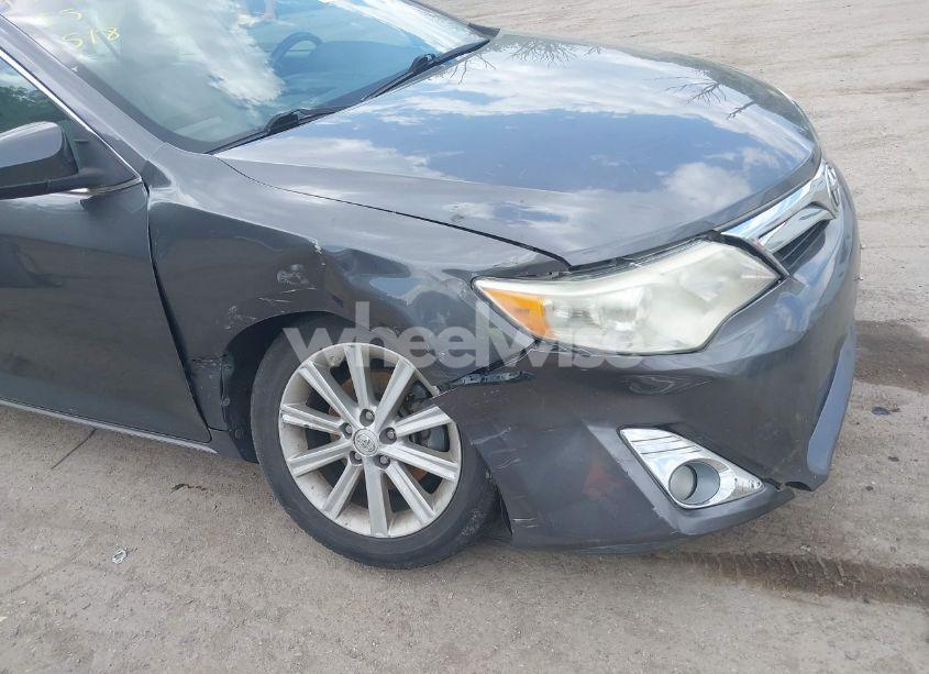 Photo 6 of 2014 Toyota Camry XLE (VIN 4T4BF1FK2ER396729)