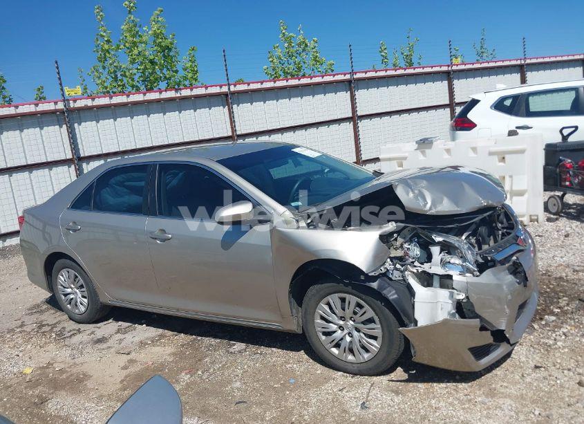 Photo 13 of 2014 Toyota Camry LE (VIN 4T4BF1FK2ER423556)