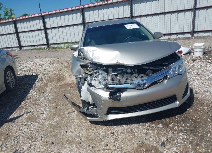 Photo 6 of 2014 Toyota Camry LE (VIN 4T4BF1FK2ER423556)