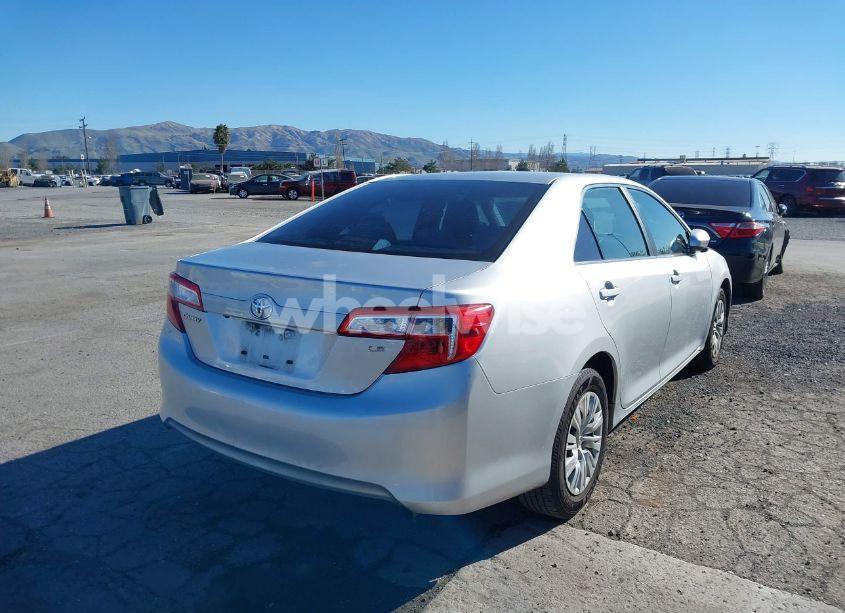 Photo 4 of 2014 Toyota Camry LE (VIN 4T4BF1FK2ER427218)
