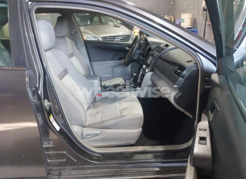 Photo 5 of 2014 Toyota Camry LE (VIN 4T4BF1FK2ER432760)