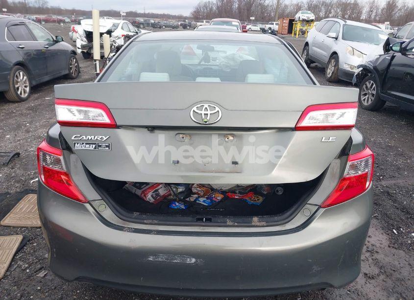 Photo 16 of 2014 Toyota Camry LE (VIN 4T4BF1FK2ER437781)