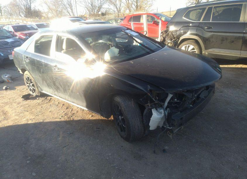 2014 Toyota Camry LE (VIN 4T4BF1FK2ER439658) main photo