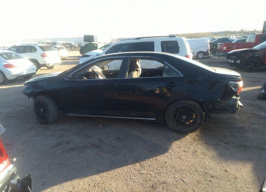 Photo 14 of 2014 Toyota Camry LE (VIN 4T4BF1FK2ER439658)