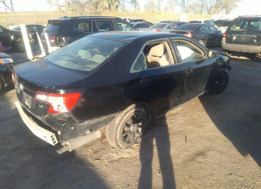 Photo 4 of 2014 Toyota Camry LE (VIN 4T4BF1FK2ER439658)