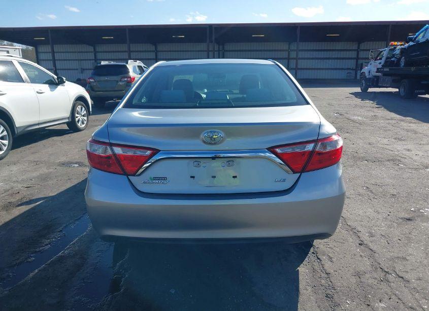 Photo 15 of 2015 Toyota Camry LE (VIN 4T4BF1FK2FR447180)