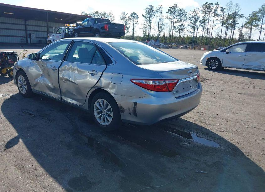 Photo 3 of 2015 Toyota Camry LE (VIN 4T4BF1FK2FR447180)