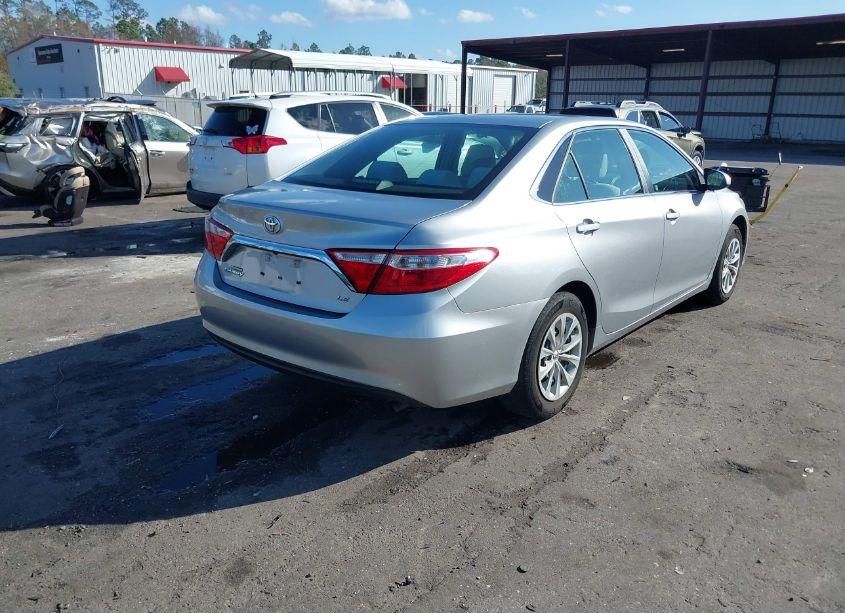 Photo 4 of 2015 Toyota Camry LE (VIN 4T4BF1FK2FR447180)
